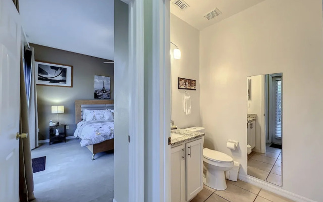 Scuttle Vacation Pool Home W Spa