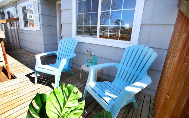 Paradise Suites & Vacation Rentals