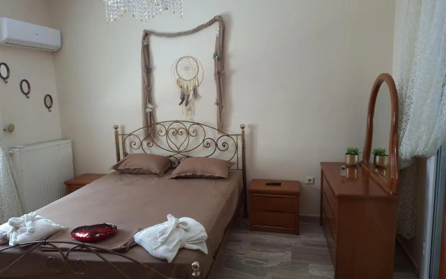 Angela Hilltop Apt 1