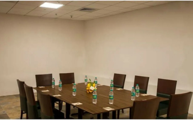 Hotel Mumbai House Airoli Navi Mumbai