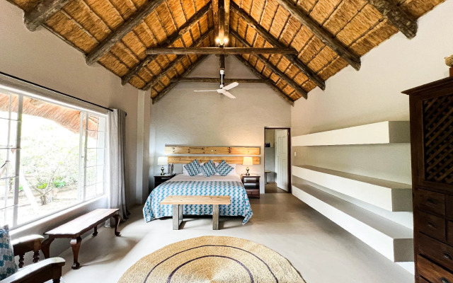 24 Degrees Self-Catering
