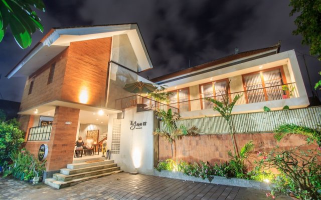 The Jero 18 Kuta Guest House