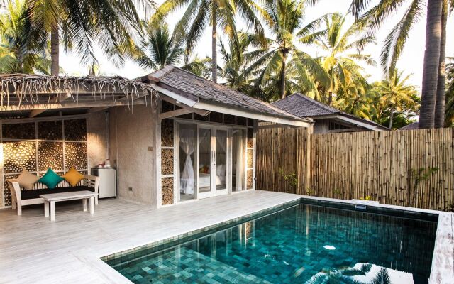 Sunset Palms Resort