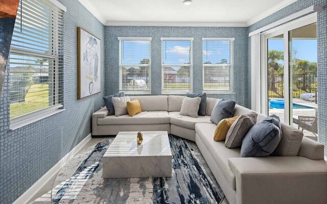 Harbor Island Beach Club by Villatel