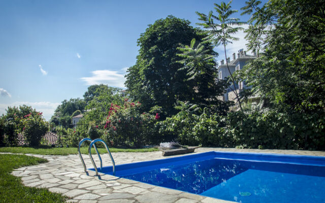 Country Hotel Triantafillies