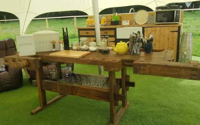 Campfires and Stars Glamping