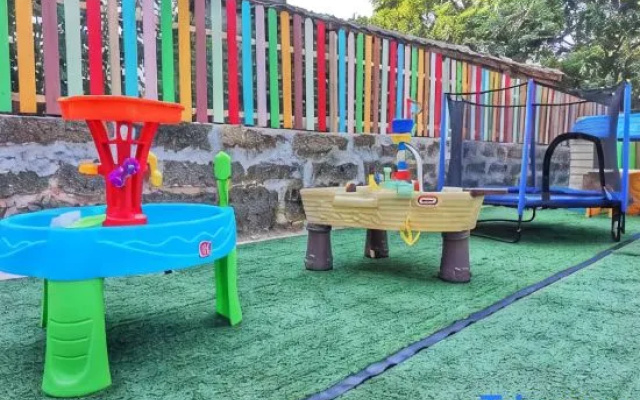 Weizhou Island Shibei Homestay (Shell Beach)