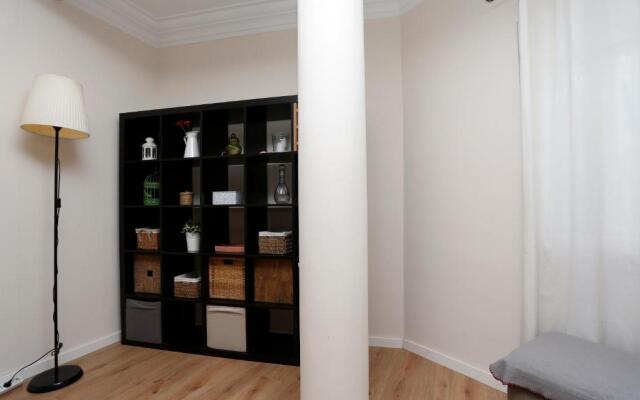 Stay like a local @ Almada cozy apartment