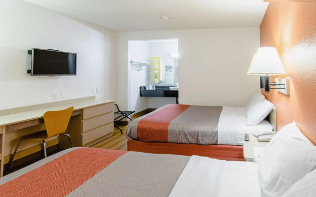 Motel 6 Medford, OR - North