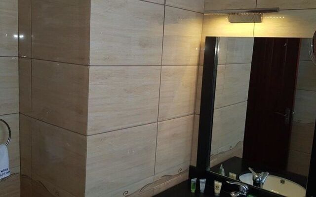 Mosy Hotel