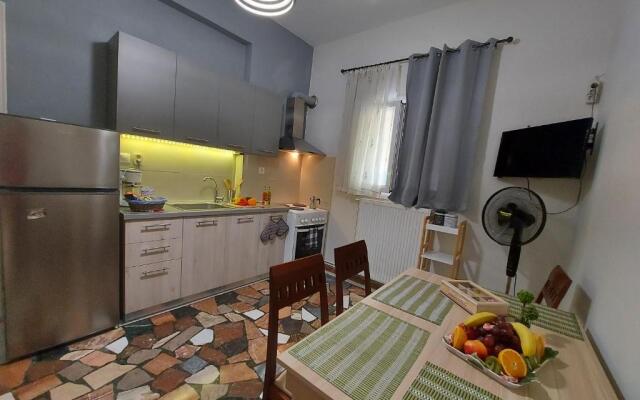 Niki Thalia Viros Apartment No1