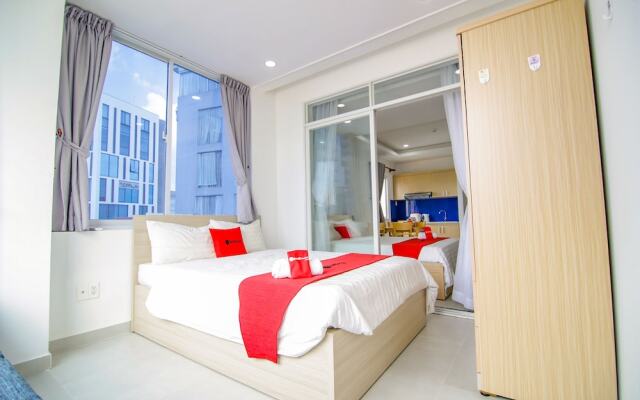 Reddoorz Near Quan Khu 7 Stadium