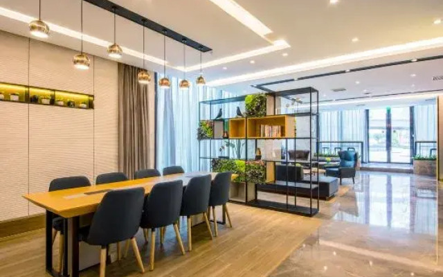 Homeinn Selected Hotel (Chengdu East Railway Station Huaishudian Subway Station)