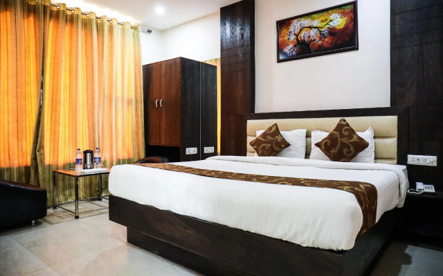 OYO 14635 Hotel Orchid