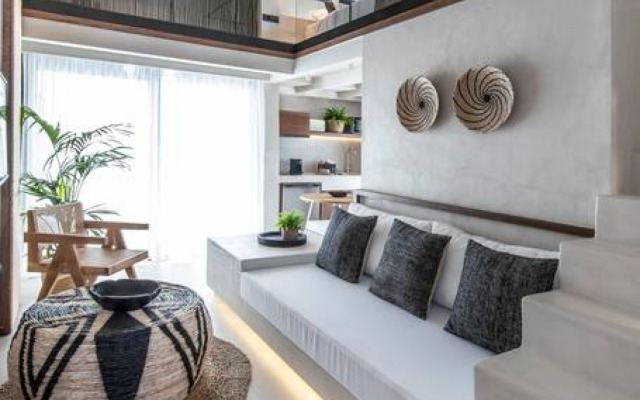 Beachfront Suite