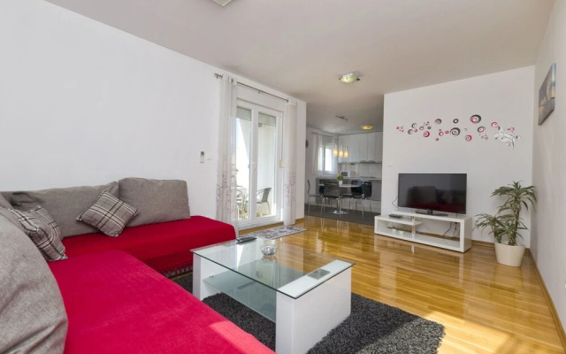Apartment Pave
