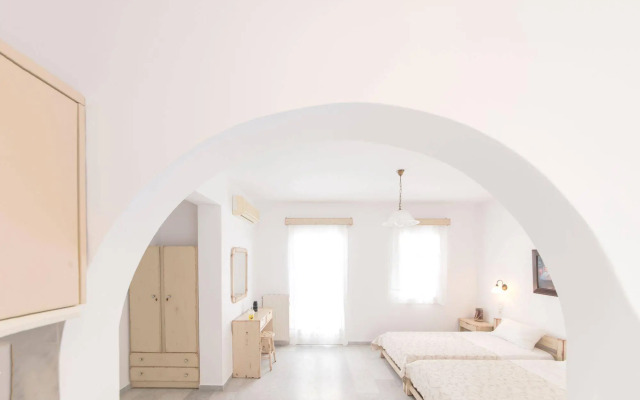 Fragias Boutique Studios & Apartments