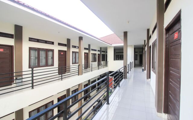 OYO 962 Family Homestay