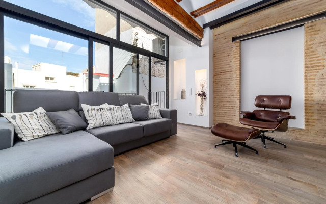 CENTER-Luxurious 1BR, 1BA-Terrace, WI-FI, A/C