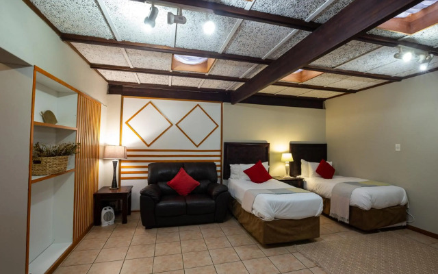 Waterfalls Boutique Hotel
