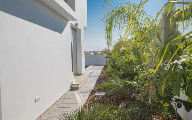 Villa Alasia AQ Al01