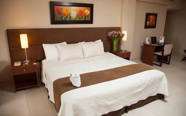 El Angolo Hotel Piura