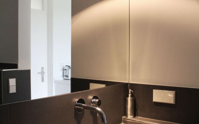 Verkehrsgünstige, ruhige 1 Zimmer Wohnung