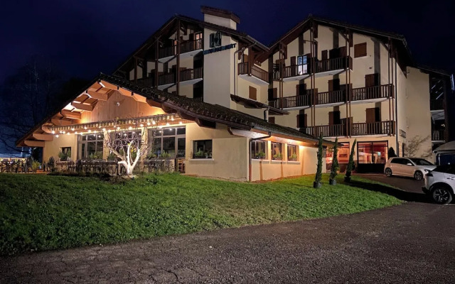 hotelImage