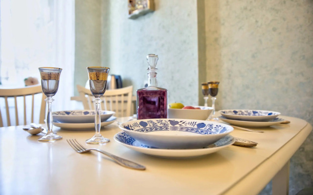 Апартаменты на проспекте Лабораторный 18