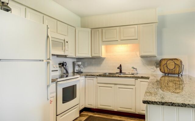 10 A, One Bedroom Condo