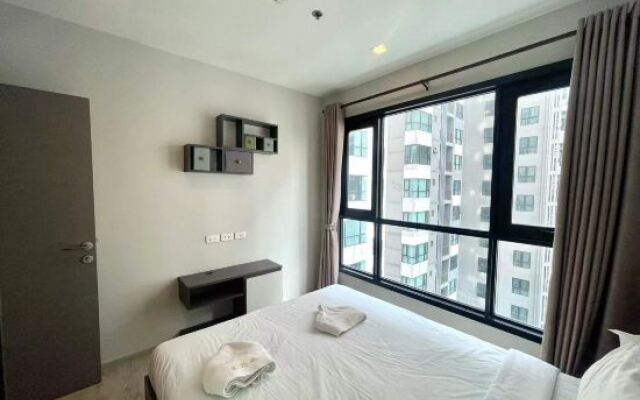 Pattaya the Base Four-Bedroom Top Floor Infinity Pool