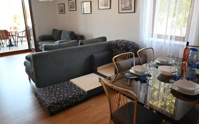 Charming And Comfortable Apartment Dramalj