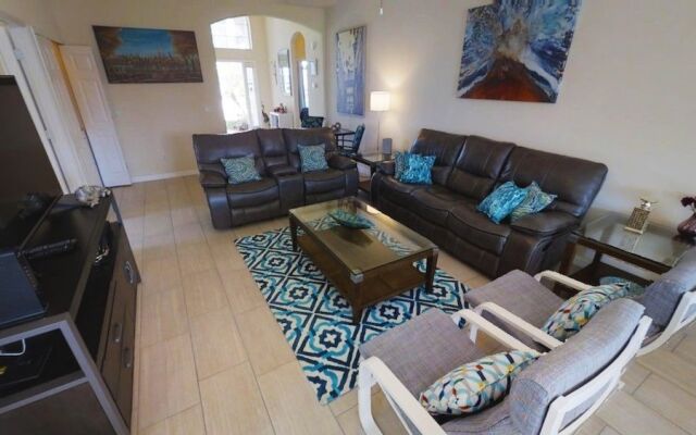 ACO FAMILY - 4Bd with pool ( 1707)