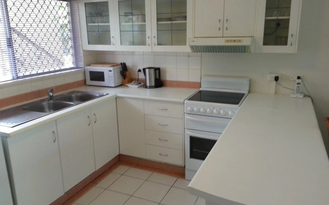 Clifton Sands Holiday Apartments