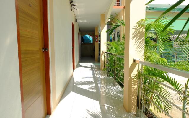 R J House Resort