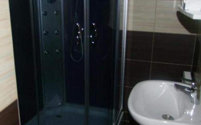 Kisva Hotel