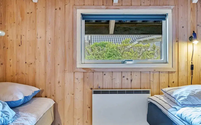 6 Person Holiday Home in Hemmet