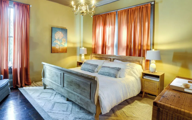 Charming Thomasville Getaway: Walk to Downtown!