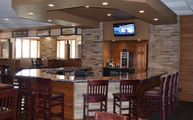 Crossroads Hotel and Event Center