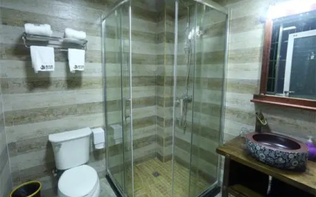 Lishui Shefengju Hostel