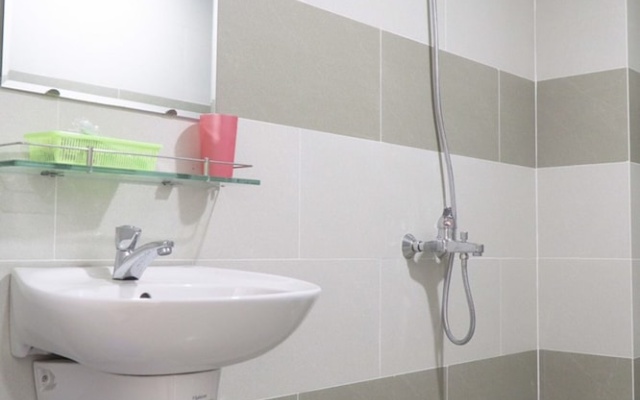 Khach San Dai An Binh Tan By Zuzu – Bathroom – Ho Chi Minh City