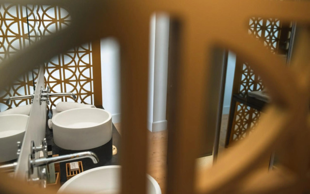 S Paul Hotel