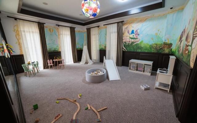 Piatra Pinului Ski Hotel & SPA