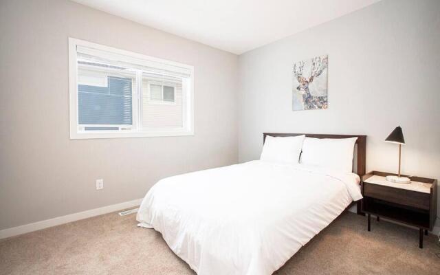 Stunning 3 Bedroom Townhouse