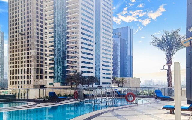 LUX The Dubai Marina View Suite