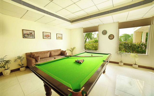 TreeHouse Sunrise Resort & Caravan Park