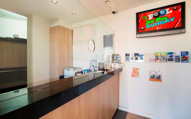 Nightcap at Colyton Hotel