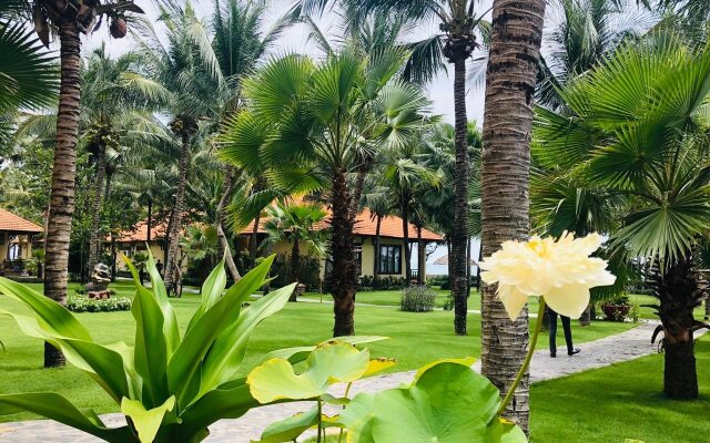 Sunny Beach Resort and Spa