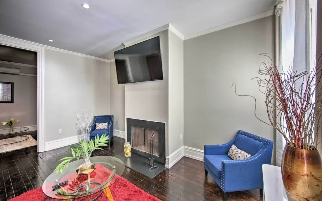 1 Mi to Dtwn: Historic Harrisburg Home