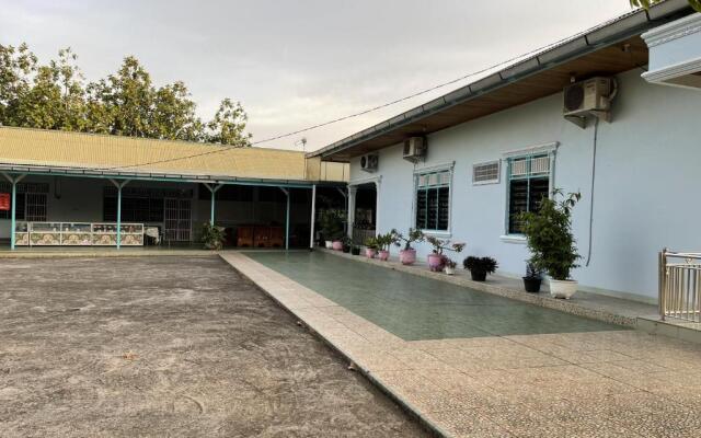 OYO 91152 Villa Flamboyan